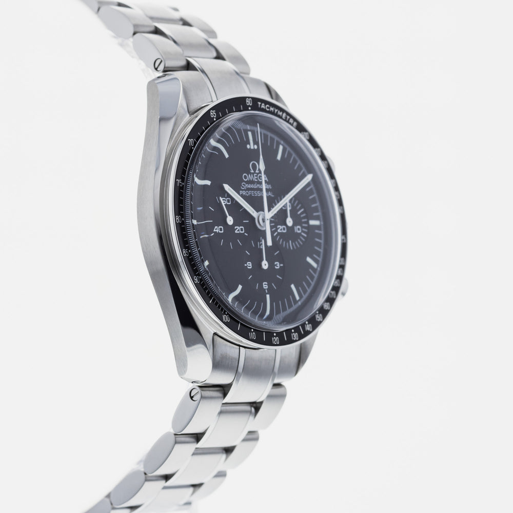 OMEGA Speedmaster Professional Moonwatch 311.30.42.30.01.005 4