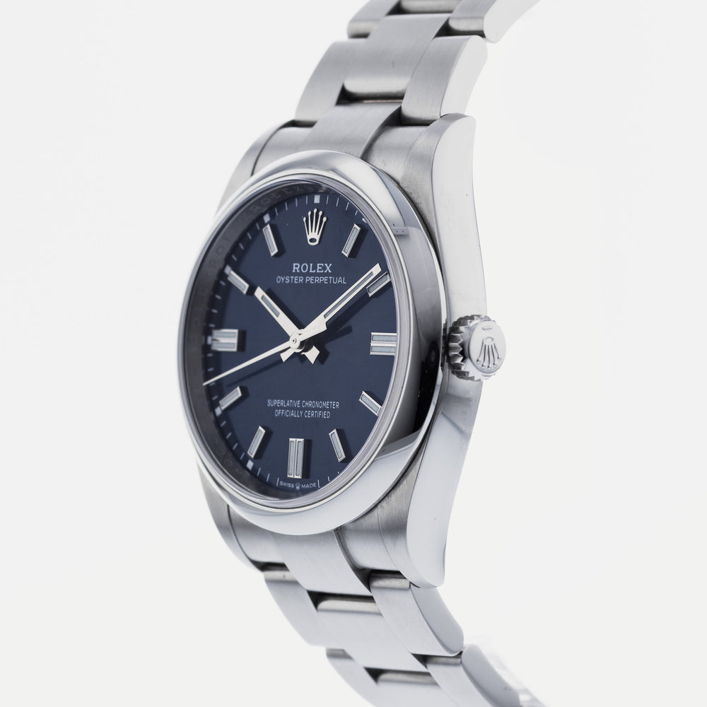 Rolex Oyster Perpetual 126000 2