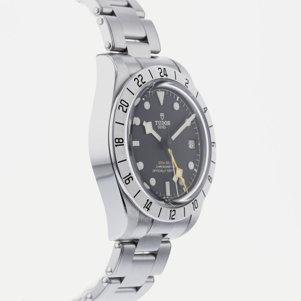 Tudor Black Bay Pro 79470 4