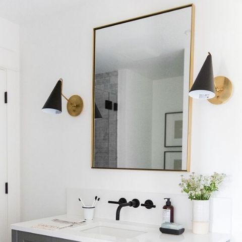 Asa Minimalist Curve Modern Brass Wall Mirror