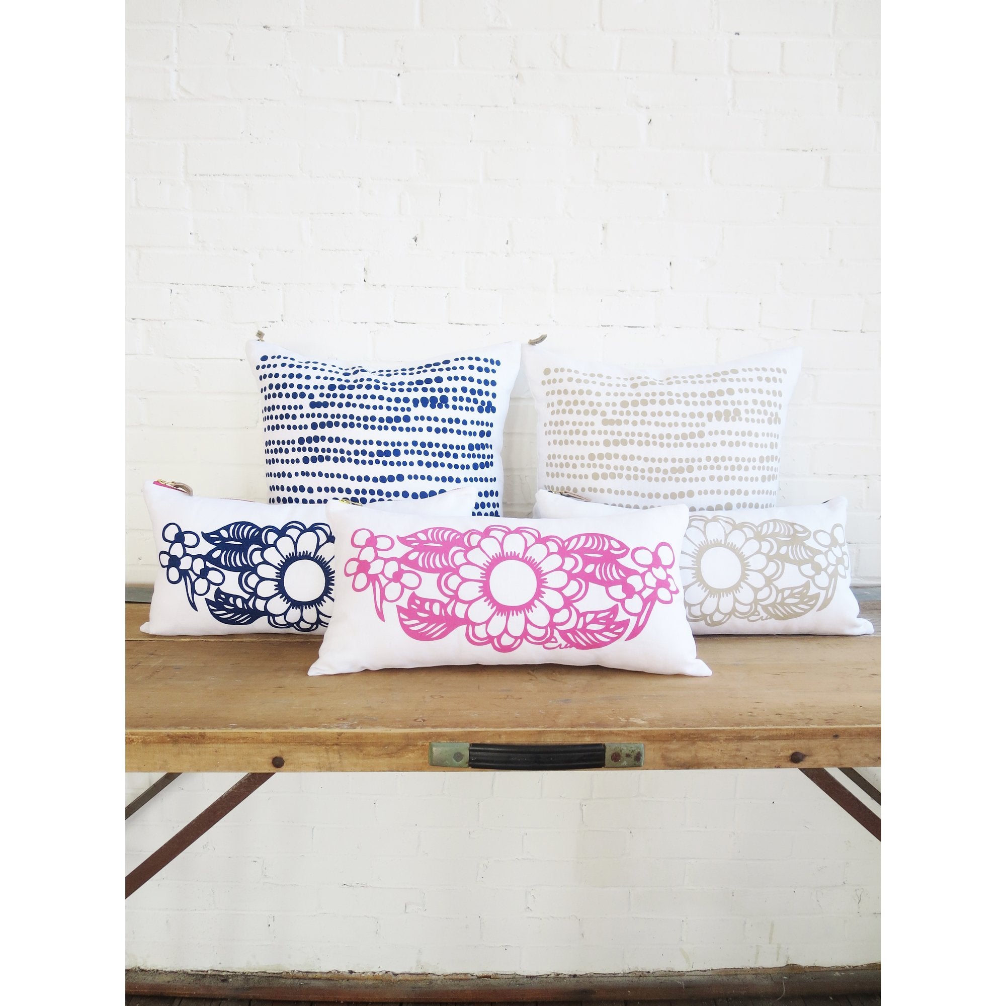 DAHLIA NAVY LUMBAR PILLOW COVER