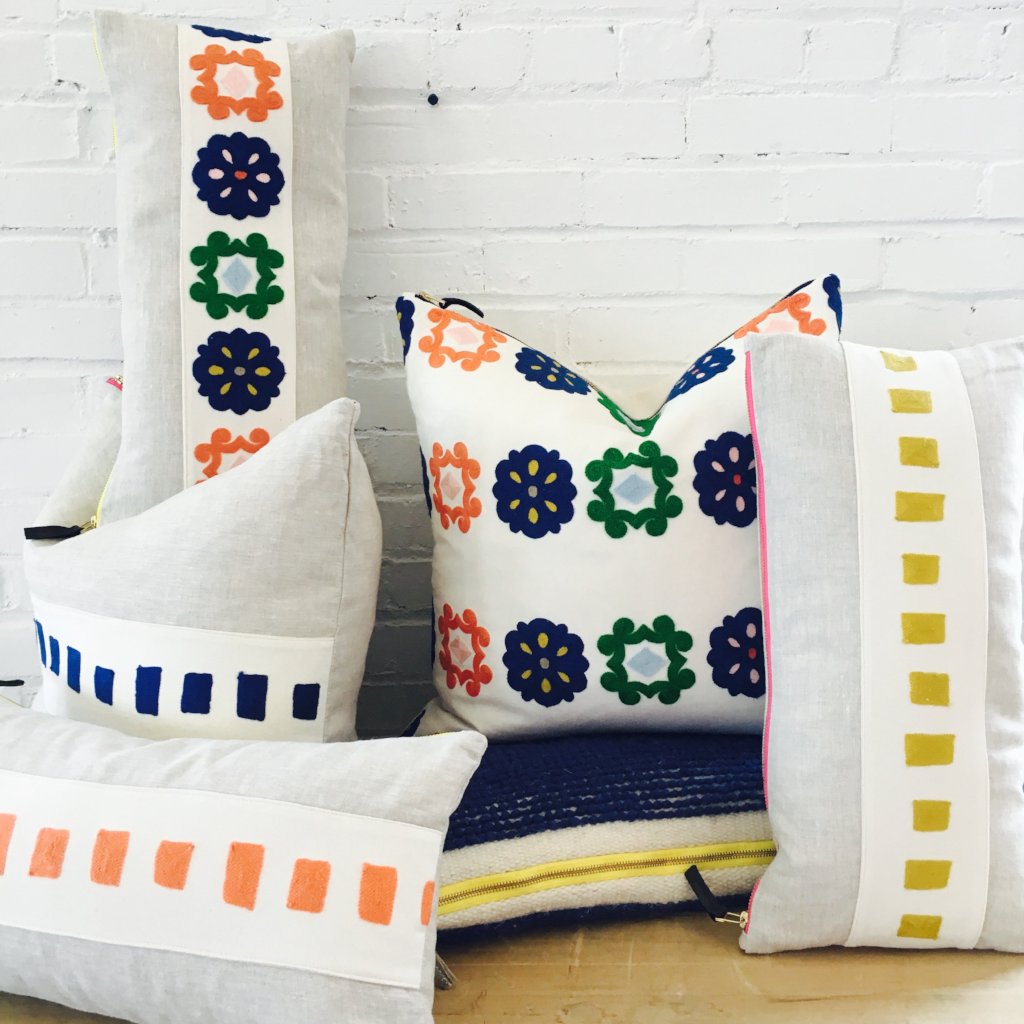 MANGO SQUARES EMBROIDERY BAND LINEN PILLOW