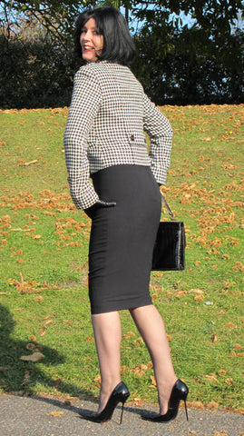 Sarah of RoSa Shoes in Knee Length Little Black Hobble Skirt