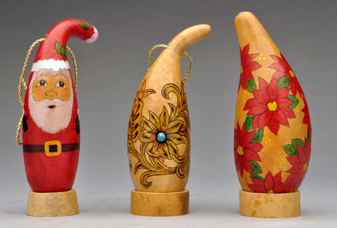 People gourds make great ornaments as well! Take a look at the ornaments above made by Christy Barajas! 