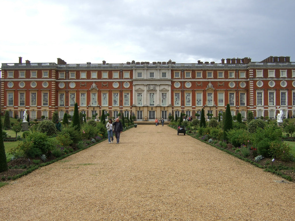 hampton court