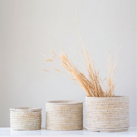 seagrass-baskets-cloth-and-cabin