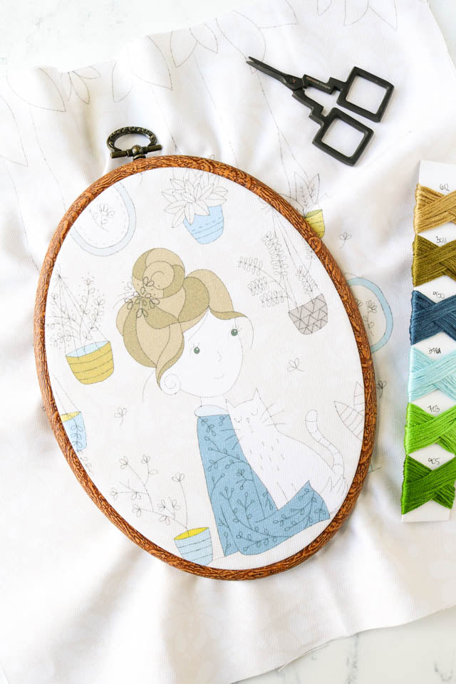 How to use faux wood flexi hoops for cross stitch and embroidery