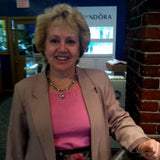 Picture of Laurie Lorenz, Sales Associate