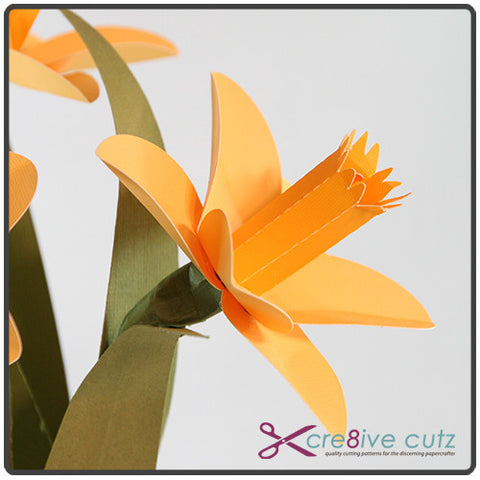 Daffodils in a Vase 3D SVG Cutting File Papercrafting Pattern