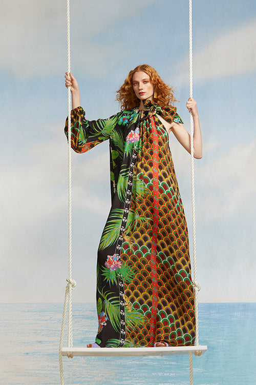 Cynthia Rowley Spring 2018 Look 31 featuring a one sleeve print maxi dress