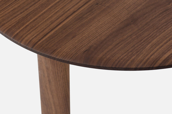 oak table closeup