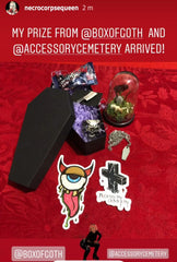 accessory-cemetery-box-goth-winner