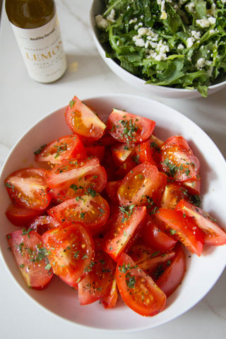 greek tomato salad with garlic olive oil 