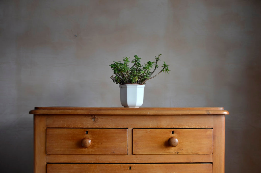 How To Fix Dresser Drawers Slides And Tracks Augustine Furniture