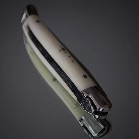 Laguiole French Pocket Knife with Cow Bone Cladding and Polished Stainless Bolsters (LEO Design)