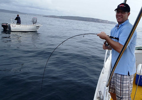 Catching Kingfish using light tackle and microjigging