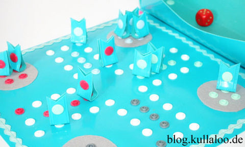 No-Sew Button Snaps Travel Board Game