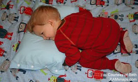 Toddler Safe Pillow Cover Tutorial with KAM snap fasteners