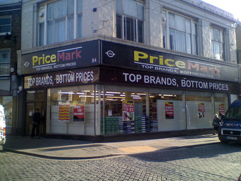 shop sign makers fitters and suppliers sheerness Kent 1st 4 signs