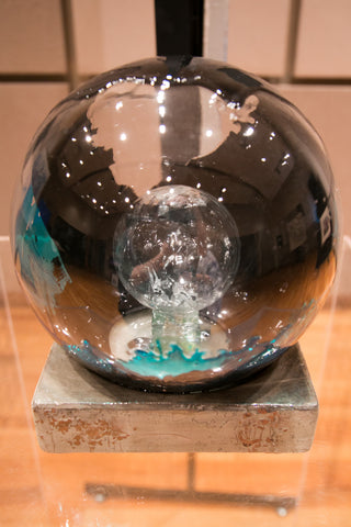 glass sculpture ocean