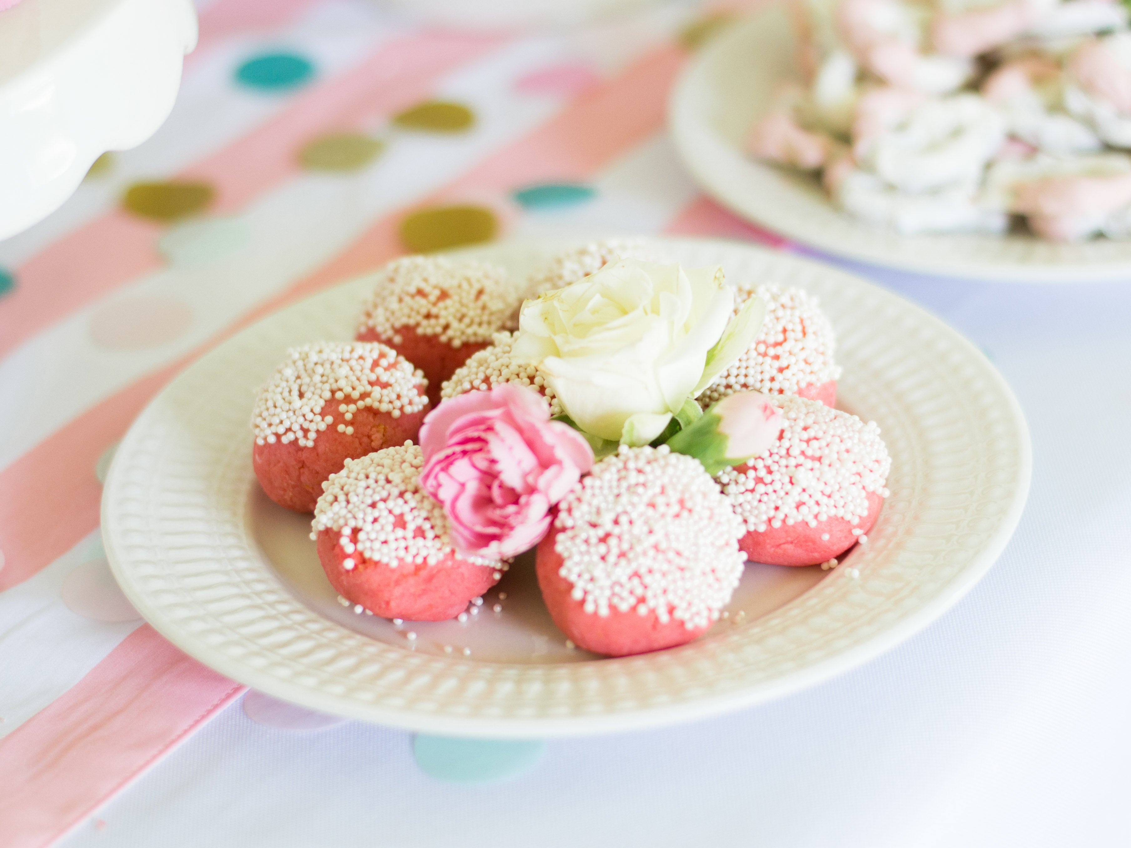 pink baby shower cake balls