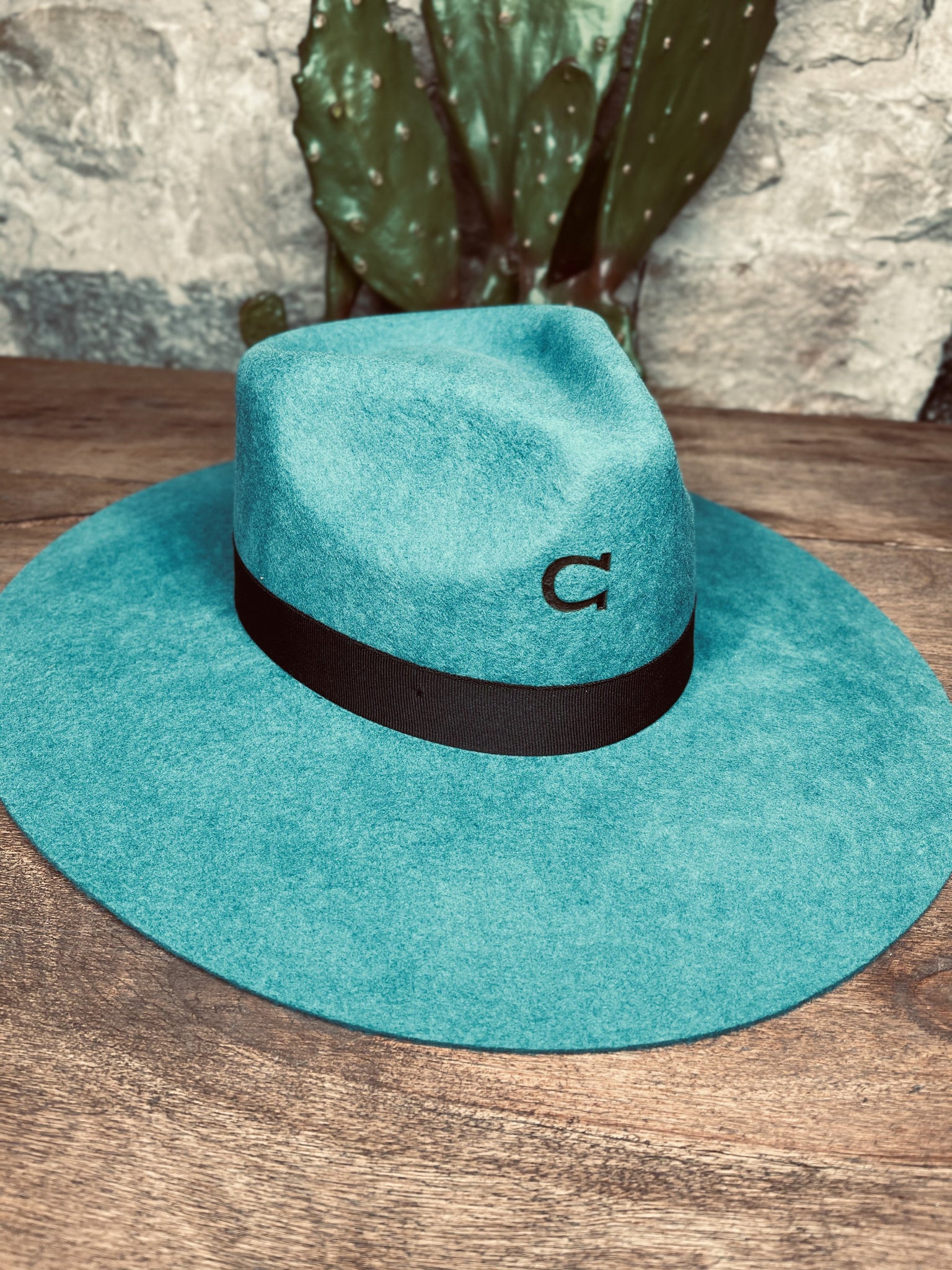 Turquoise Charlie 1 Horse Hat