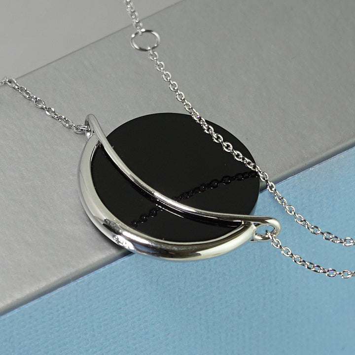 Onyx minimalist necklace by Gems In Style. 925 Sterling Silver, Rhodium plating