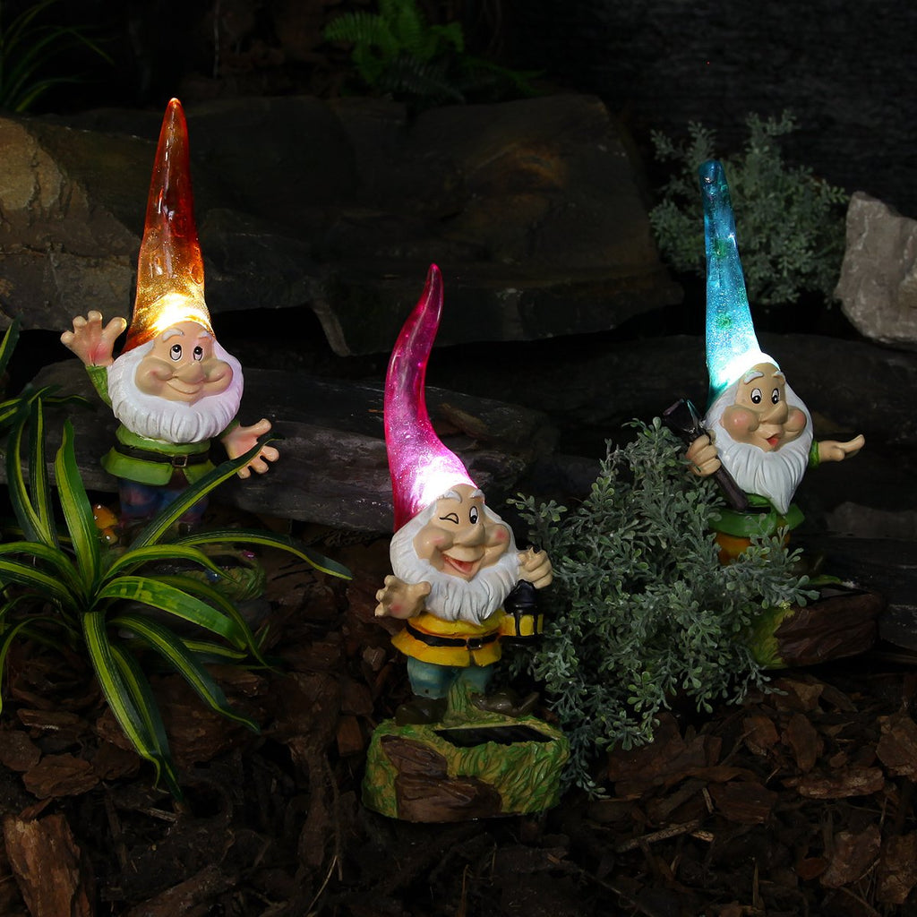 solar gnomes garden lights