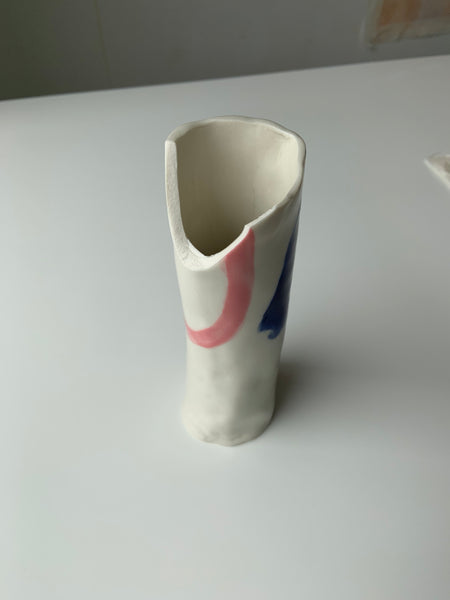 broken vase 