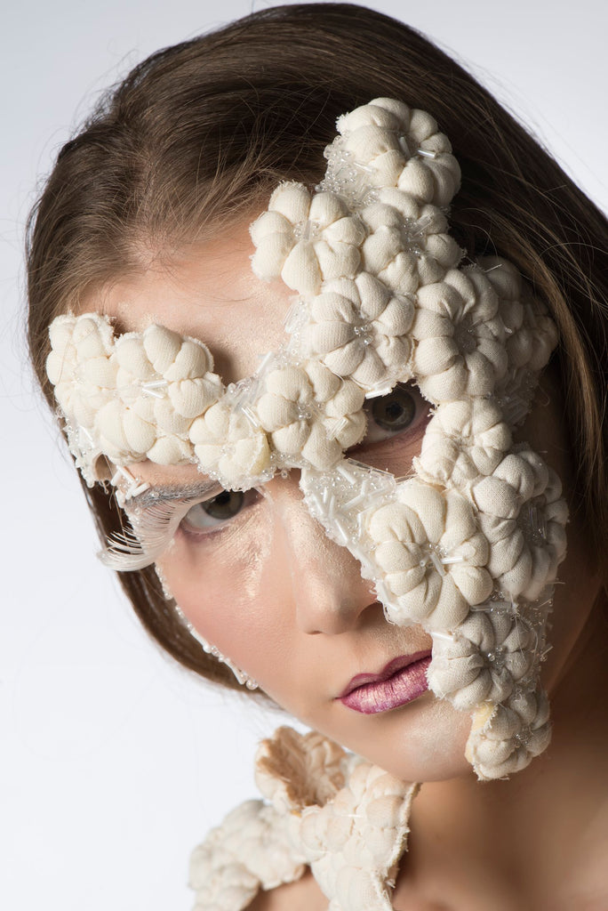 JanaRoos-Fashion&Costumedesign-Nature is taking over-Front mask nature growing human body cotton