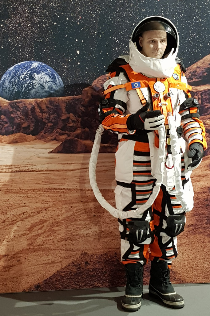 JanaRoos - Fashion&Costumedesign - Theatre&Costumes - Spacesuit