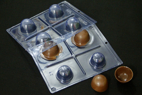 Chocolate made with special chocolate mold