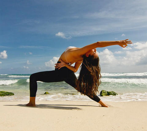 Lau Llanes - Yoga Instructor Cancun Mexico