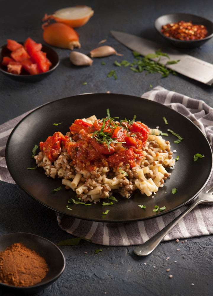 Egyptian Koshari Lentils Pasta And Rice With Spiced Tomato Higgsandco