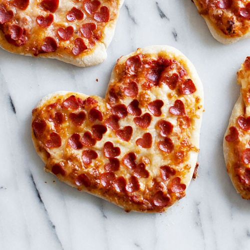 pepperoni heart pizza valentines