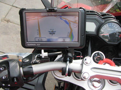 gps-device-on-motorcycle-handlebars