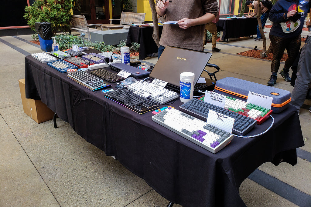 Kono Store Mechanical Keyboard Meetup Table