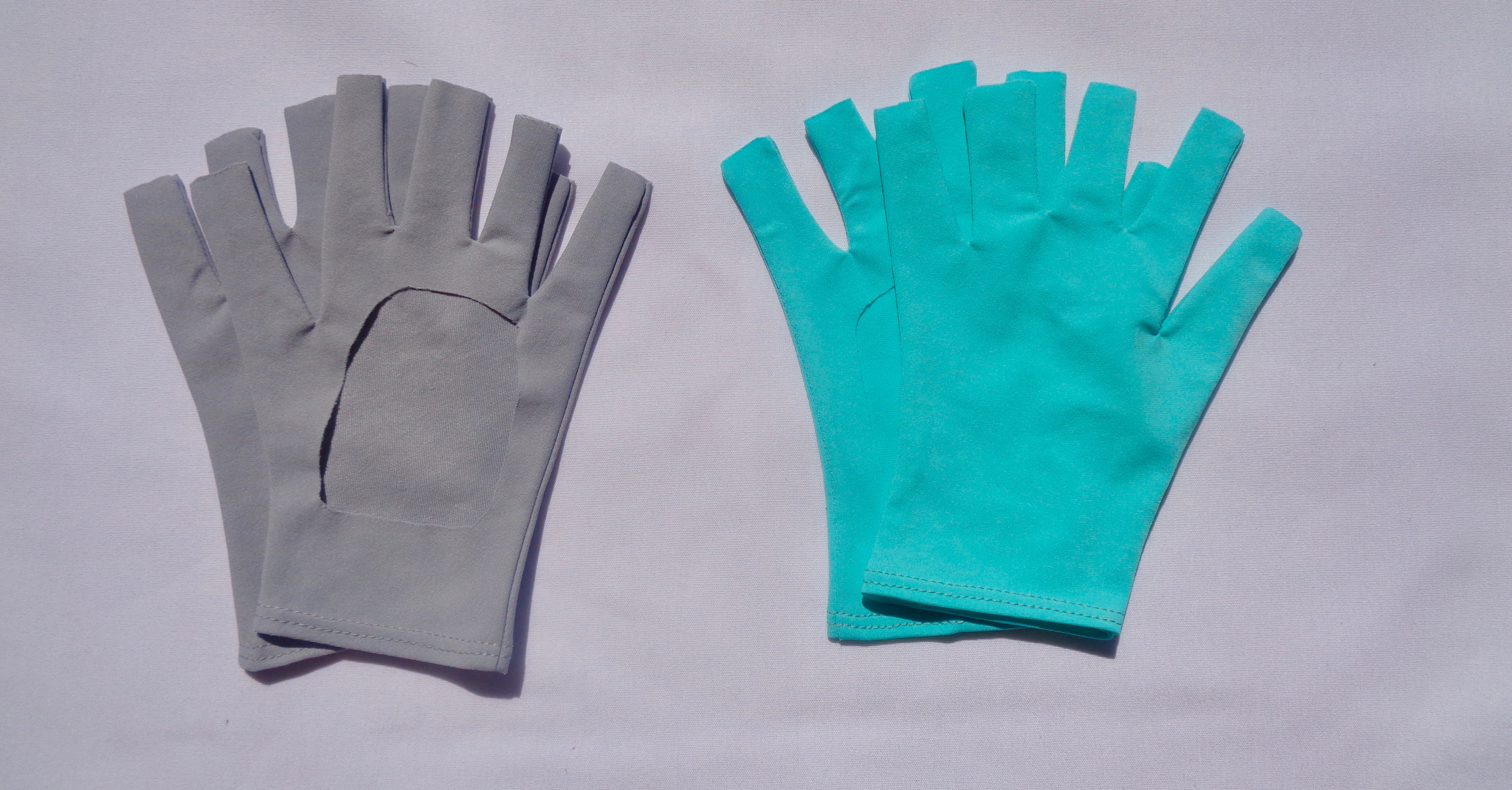 sun-protective-gloves-mercury-fresh-blue