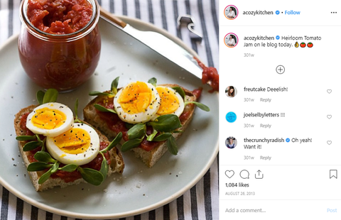 Egg sandwich with tomato jam and herbs