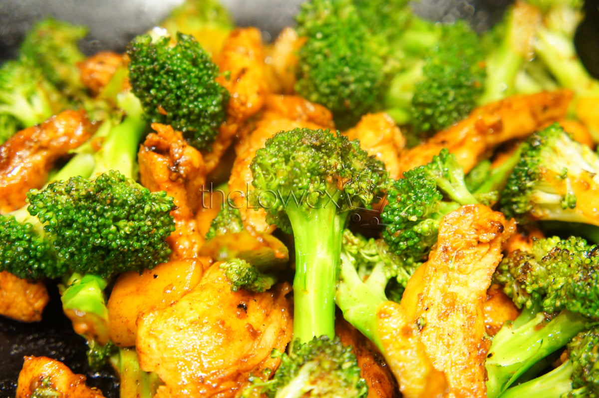 Sesame Chicken and Broccoli Stir Fry with White Rice