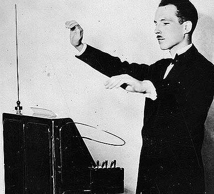 Leon Theremin gets it on 