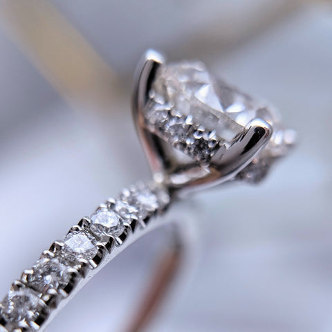 Christine Alaniz Designs - Sparkly engagement ring