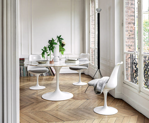 Eero Saarinen Pedetal Table and Tulip Chairs