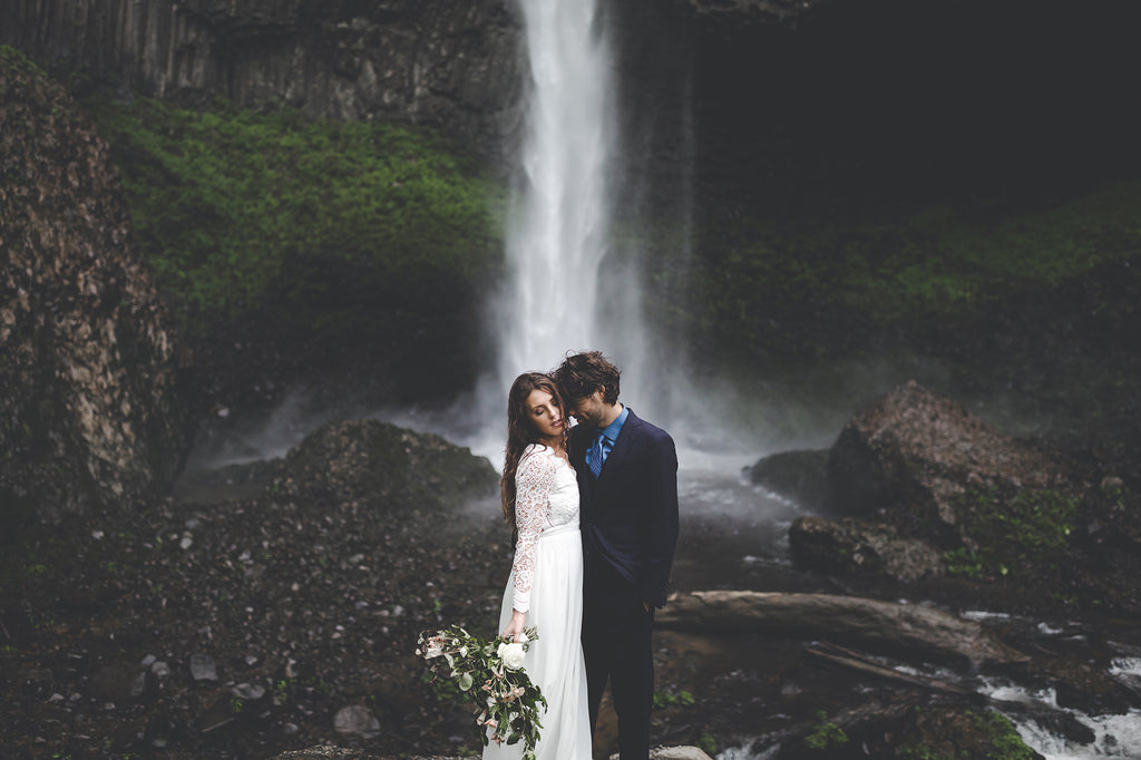 Waterfall engagement photo shoot pacific northwest