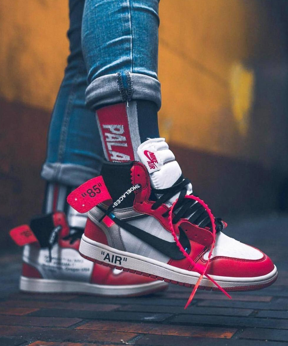 jordan retro 1 rojo con blanco