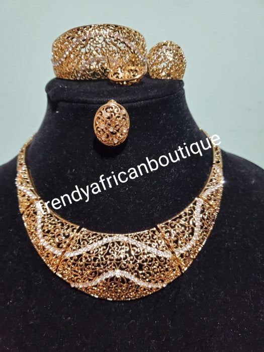 18k gold-plated high quality 4pcs necklace set. Jewelry Choker set