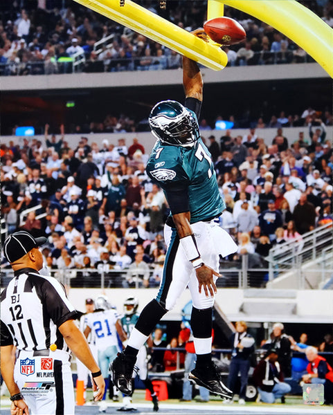 Michael Vick "Touchdown Slam" (2010) Philadelphia Eagles Premium Poster - Photofile 16x20