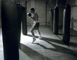 Boxing Workout (Heavy Bags) Inspirational Black-and-White Poster  - sandroautomoveis