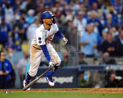 Mookie Betts "Clutch" Los Angeles Dodgers Premium 16x20 MLB Baseball Poster Print - Highland Mint