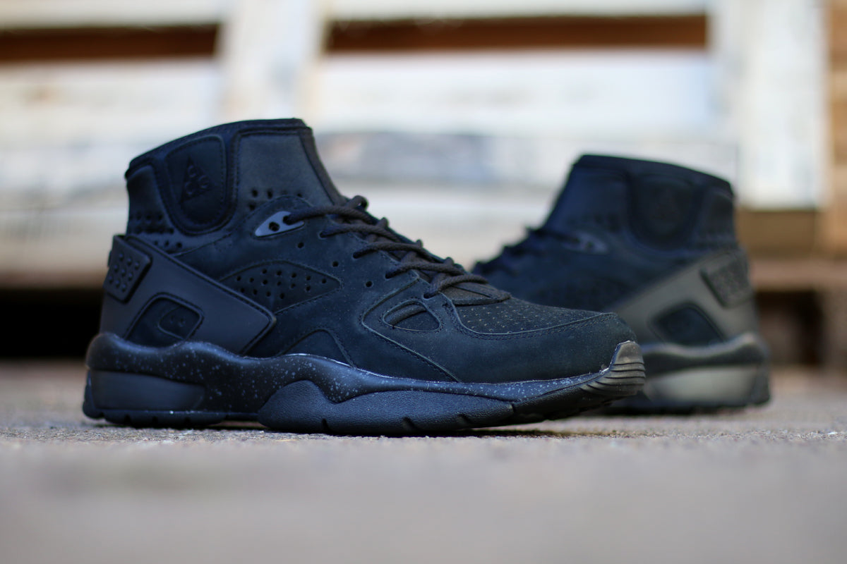 nike acg air mowabb